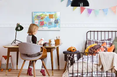 Magnetinė rašymo lenta su fiziniu pasaulio žemėlapiu