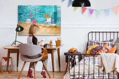 Magnetinė piešimo lenta su žmonių paplūdimyje iliustracija
