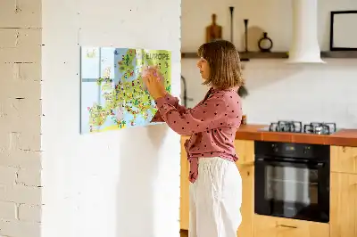 Magnetinė piešimo lenta su pasaulio žemėlapiu ir vėliavomis