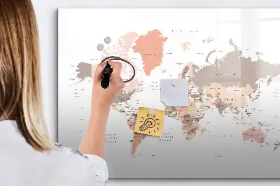 Magnetinė piešimo lenta su išsamaus pasaulio žemėlapio motyvu