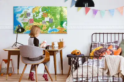 Magnetinė piešimo lenta su geografinio pasaulio žemėlapio motyvais