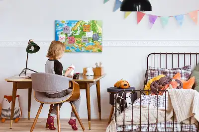 Magnetinė piešimo lenta su geografinio pasaulio žemėlapio motyvais