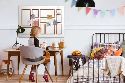 Magnetinė piešimo lenta su mediniu rėmeliu