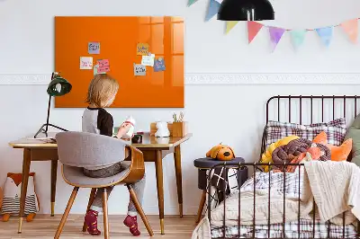 Magnetinė piešimo lenta oranžinės spalvos