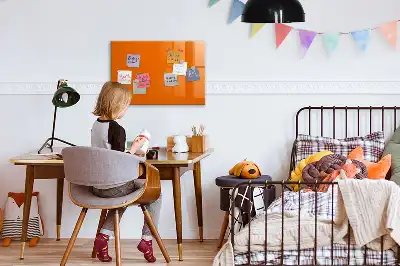 Magnetinė piešimo lenta oranžinės spalvos