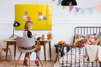 Magnetinė piešimo lenta šviesiai geltonos spalvos