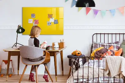 Magnetinė piešimo lenta šviesiai geltonos spalvos