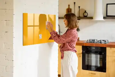 Magnetinė rašymo lenta auksinės geltonos spalvos
