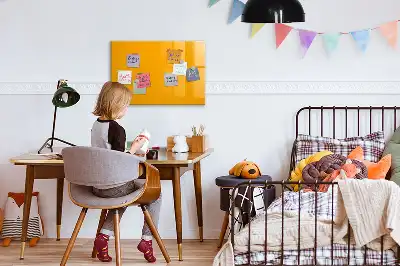 Magnetinė rašymo lenta auksinės geltonos spalvos