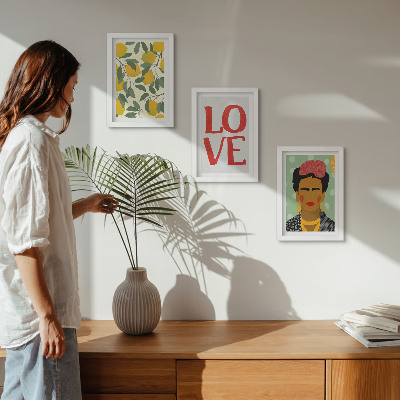 Įrėmintų paveikslų rinkinys Citrinos su užrašu „MEILĖ“ nutapytas Fridos Kahlo portretas