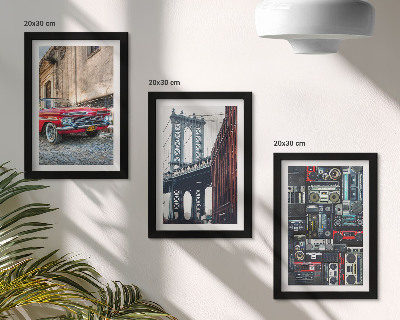 3 paveikslų rinkinys su rėmais Senas automobilis gatvėje netoli Bruklino tilto ir retro garso aparatūra