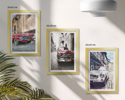 3 paveikslų rinkinys su rėmais Klasikiniai automobiliai miesto gatvėse, skirtingų spalvų