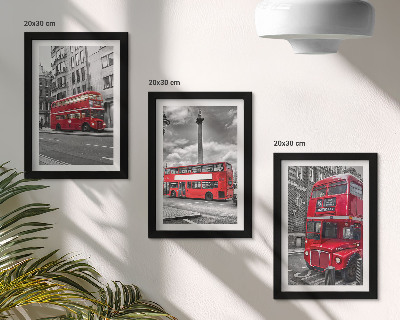 Įrėmintų paveikslų rinkinys Raudoni autobusai Londono miesto peizaže