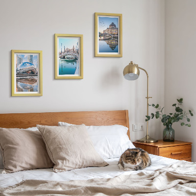 3 paveikslų rinkinys su rėmais Miesto architektūros atspindys vandenyje