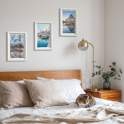 3 paveikslų rinkinys su rėmais Miesto architektūros atspindys vandenyje