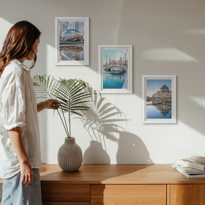 3 paveikslų rinkinys su rėmais Miesto architektūros atspindys vandenyje