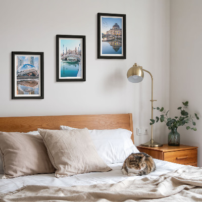 3 paveikslų rinkinys su rėmais Miesto architektūros atspindys vandenyje