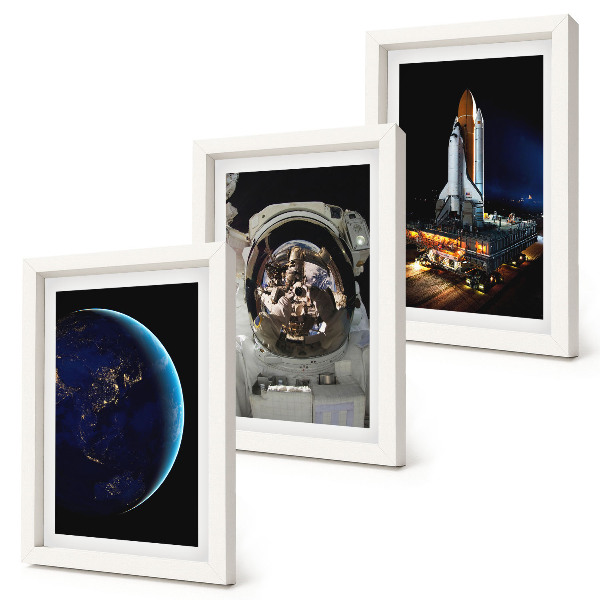 Įrėmintų paveikslų rinkinys Kosmoso vaizdai su Žeme, astronautu ir raketa
