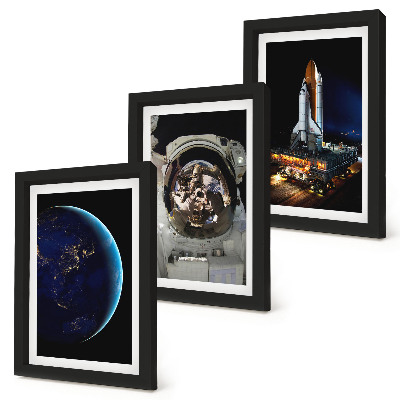 Įrėmintų paveikslų rinkinys Kosmoso vaizdai su Žeme, astronautu ir raketa