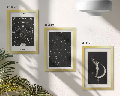 Įrėmintų paveikslų rinkinys su saulės sistemos galaktikos ir mėnulio vaizdu