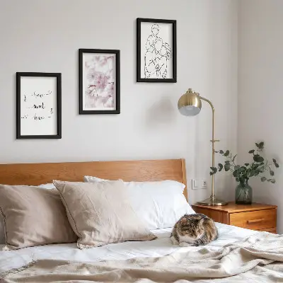 Gėlės ir šeima minimalistiniame dizaine 3 paveikslų rinkinys su rėmais