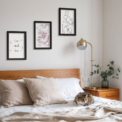 3 paveikslų rinkinys su rėmais Gėlės ir šeima minimalistiniame dizaine