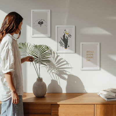 3 paveikslų rinkinys su rėmais Minimalistinės iliustracijos, įkvepiančios bohemišką tekstą