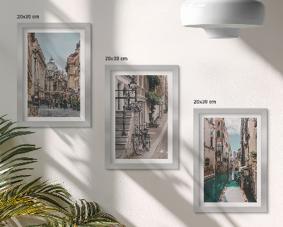 3 paveikslų rinkinys su rėmais Venecijos miesto gatvės su architektūra ir vandeniu