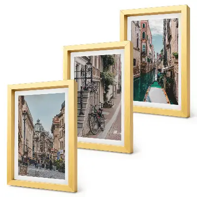 3 paveikslų rinkinys su rėmais vaizduojantis Venecijos miesto gatves su architektūra ir vandeniu