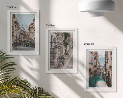 3 paveikslų rinkinys su rėmais Venecijos miesto gatvės su architektūra ir vandeniu