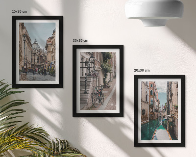 3 paveikslų rinkinys su rėmais Venecijos miesto gatvės su architektūra ir vandeniu