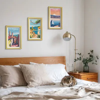 Paveikslų rinkinys su Italijos miestelių ir retro pajūrio peizažų motyvais