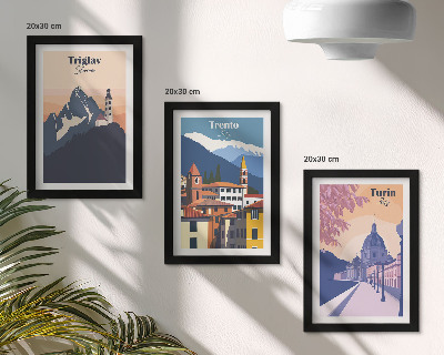 3 paveikslų rinkinys su rėmais Kalnų ir retro architektūros spalvingos iliustracijos