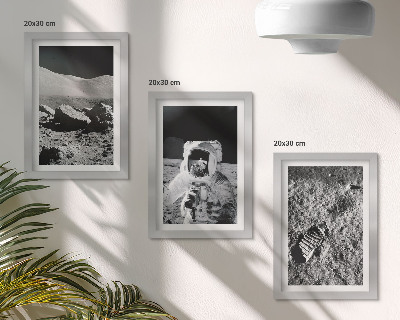 Įrėmintų paveikslų rinkinys Mėnulio nuotraukos su astronautu ir jo pėdsaku