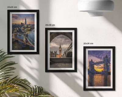 3 paveikslų rinkinys su rėmais Miesto vaizdai su tiltais ir laikrodžio bokštais