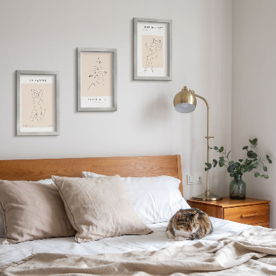 3 paveikslų rinkinys su rėmais Linijiniai moterų siluetai minimalistiniuose plakatuose