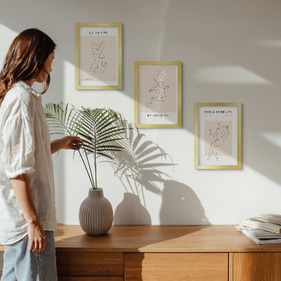 3 paveikslų rinkinys su rėmais Linijiniai moterų siluetai minimalistiniuose plakatuose