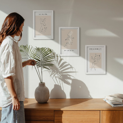3 paveikslų rinkinys su rėmais Linijiniai moterų siluetai minimalistiniuose plakatuose