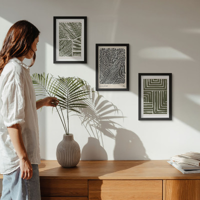 3 paveikslų rinkinys su rėmais Žalios spalvos linijų ir formų raštai