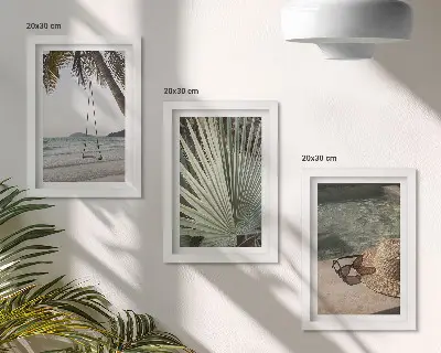 Įrėmintų paveikslų rinkinys palmių lapai ir sūpynės paplūdimyje