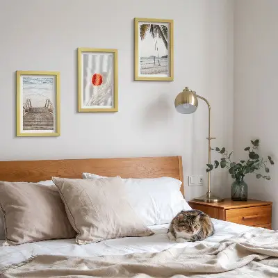 3 paveikslų rinkinys su rėmais paplūdimys su mediniais laiptais atostogų nuotaikai sukurti