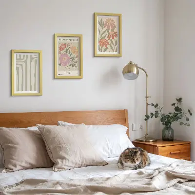 Įrėmintų paveikslų rinkinys su botaniniais motyvais Paryžiaus minimalizmo stiliumi