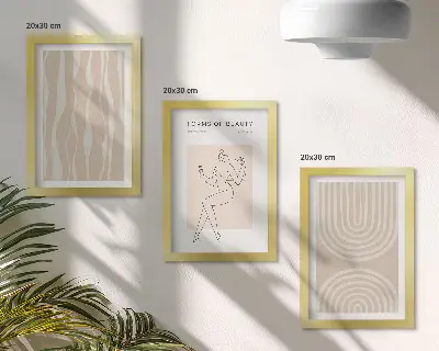 Įrėmintų paveikslų rinkinys su abstrakčiais raštais ir subtiliomis bohemiškomis dekoracijomis