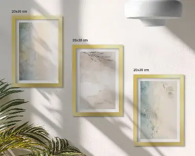 Įrėmintų paveikslų rinkinys su subtiliais akvarelės motyvais