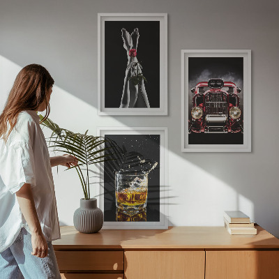 3 paveikslų rinkinys su rėmais Moterų kojos rožinio automobilio viskio