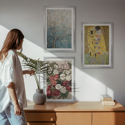 3 paveikslų rinkinys su rėmais Klimto paveikslo „Medžio gėlės“