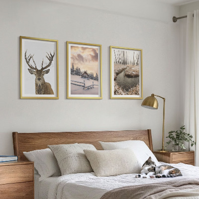 3 paveikslų rinkinys su rėmais Žiemos peizažo elnių trobelė