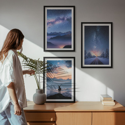 3 paveikslų rinkinys su rėmais Naktinis dangus kalnuose rūkas elniai