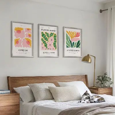 Modernus gėlių lapų triptikas įrėmintų plakatų rinkinys