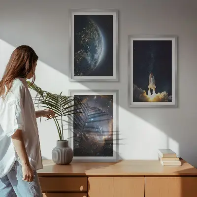 3 paveikslų rinkinys su rėmais kosmoso, Žemės ir galaktikos raketos motyvais